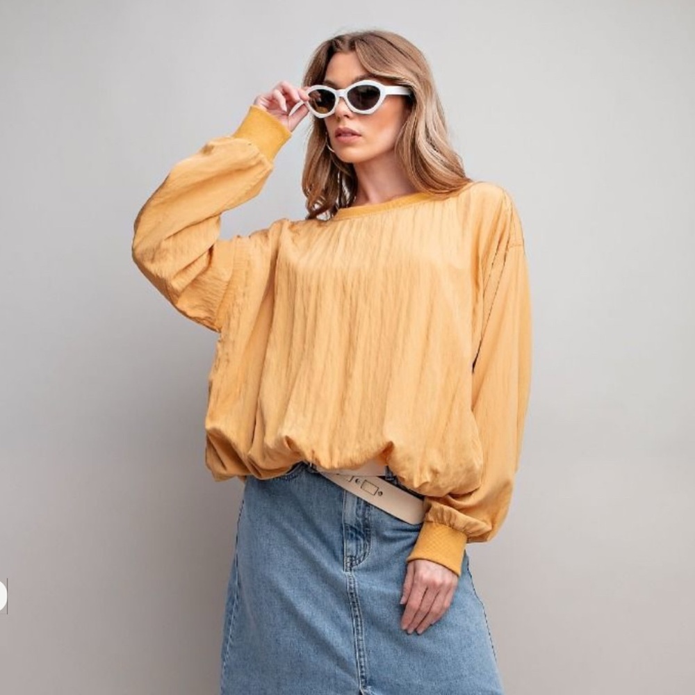Easel Gold Boxy Pleated Long Sleeve Blouse